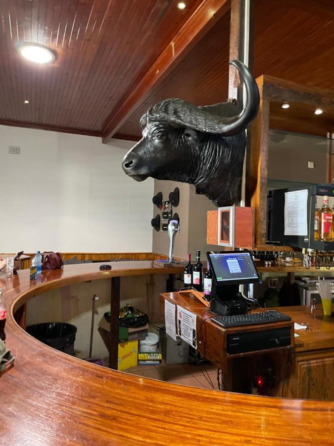 Buffalo Hotel Hectorspruit Bagian luar foto